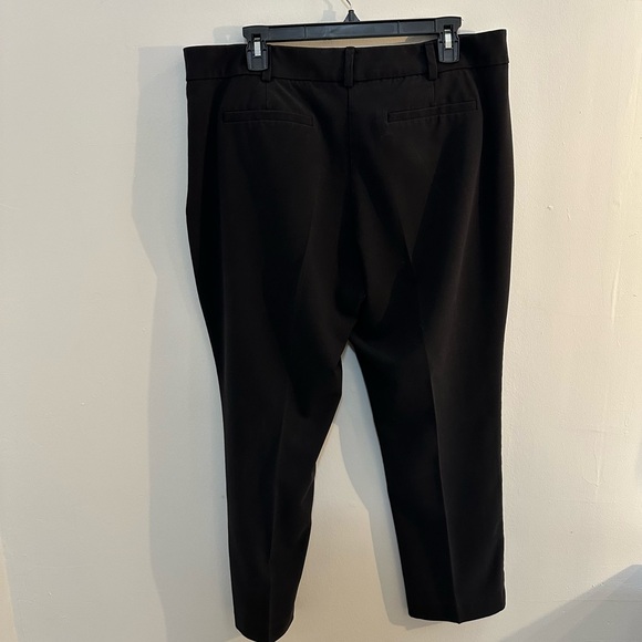 New York & Company Women’s Black Pants Size 14 w/Zip Front Pockets - Picture 2 of 9